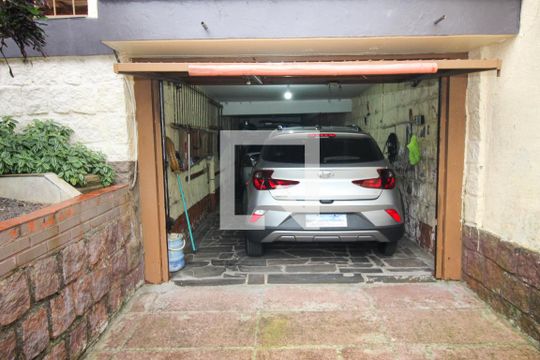 Garagem de casa à venda com 3 quartos, 194m² em Partenon, Porto Alegre