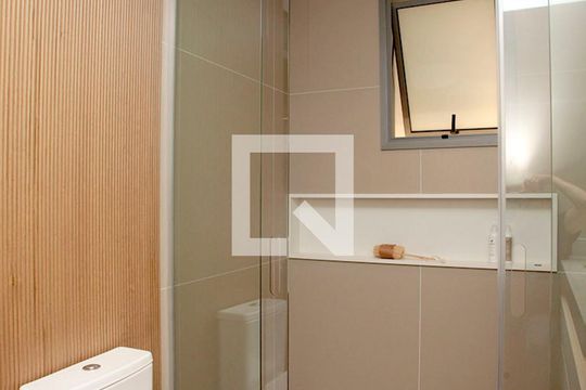 Banheiro Quarto 1 Suíte de apartamento à venda com 3 quartos, 198m² em Petrópolis, Porto Alegre