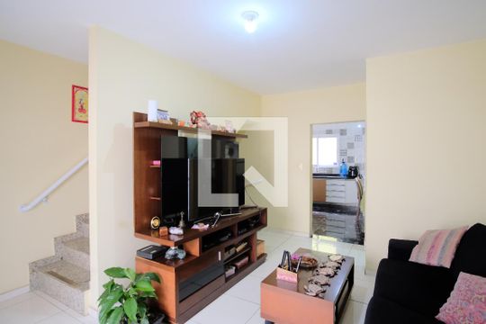 Casa de Condomínio à venda com 3 quartos, 130m² em Penha de França, São Paulo