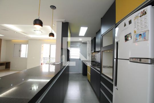 Cozinha de apartamento à venda com 2 quartos, 80m² em Chácara Agrindus, Taboão da Serra