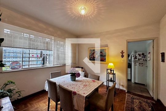 Sala de casa à venda com 4 quartos, 170m² em Campo Belo, São Paulo