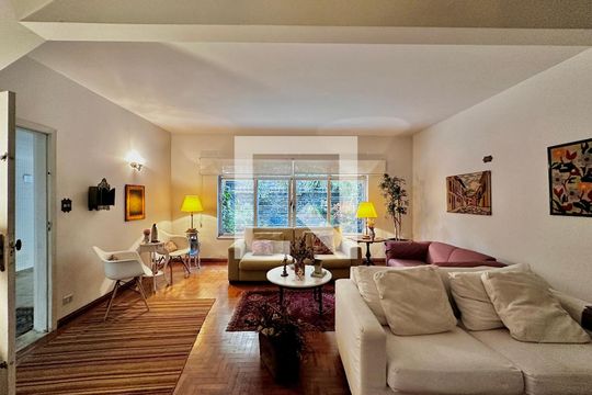 Sala de casa à venda com 4 quartos, 170m² em Campo Belo, São Paulo