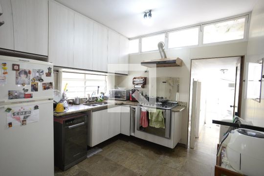 Cozinha de casa para alugar com 3 quartos, 250m² em Vila Mariana, São Paulo