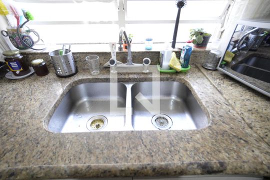 Cozinha de casa para alugar com 3 quartos, 250m² em Vila Mariana, São Paulo
