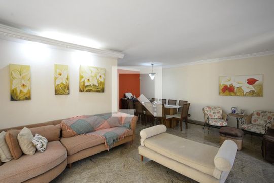 Sala de casa para alugar com 3 quartos, 250m² em Vila Mariana, São Paulo