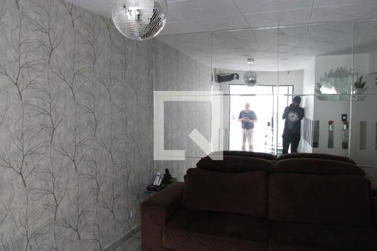 Sala de TV de casa para alugar com 3 quartos, 90m² em Setor Marista, Goiânia