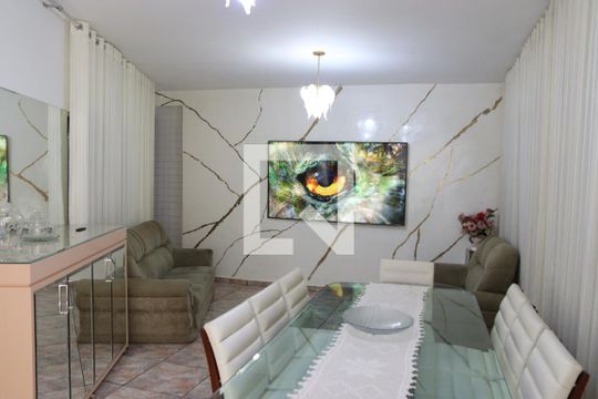 Casa para alugar com 3 quartos, 90m² em Setor Marista, Goiânia