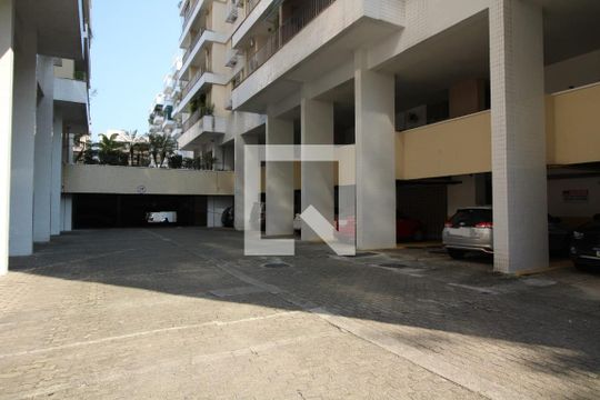 Garagem Coberta de apartamento à venda com 2 quartos, 64m² em Freguesia (jacarepaguá), Rio de Janeiro