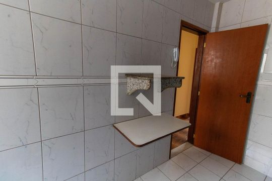 Cozinha de apartamento para alugar com 2 quartos, 55m² em Fonseca, Niterói