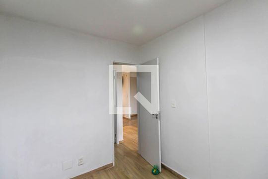 Quarto 2 de apartamento para alugar com 2 quartos, 50m² em Vila Antonieta, São Paulo