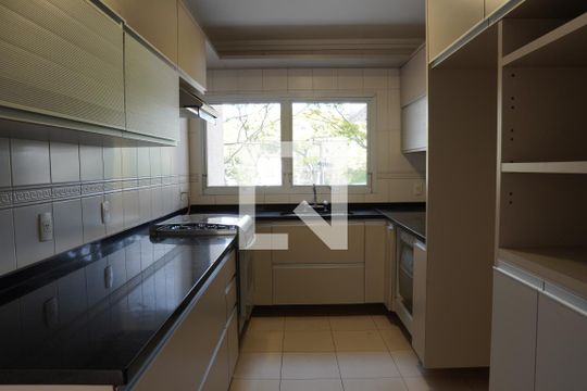 Cozinha de apartamento à venda com 4 quartos, 180m² em Sumarezinho, São Paulo