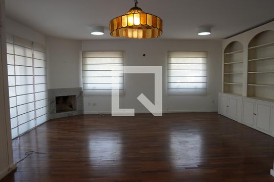 Apartamento à venda com 4 quartos, 180m² em Sumarezinho, São Paulo