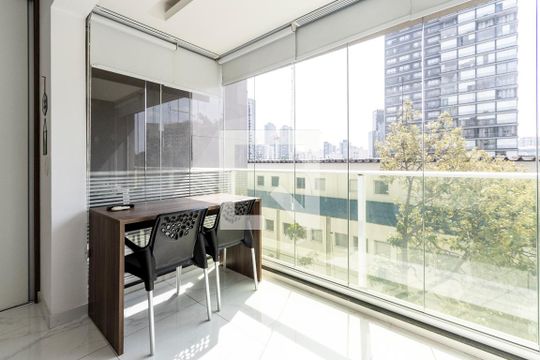 Varanda de kitnet/studio para alugar com 1 quarto, 33m² em Perdizes, São Paulo