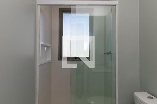 Banheiro de apartamento para alugar com 1 quarto, 31m² em Vila Prudente, São Paulo