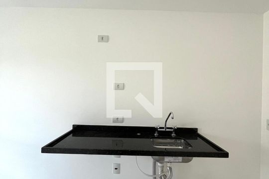 Cozinha de apartamento à venda com 1 quarto, 28m² em Jardim Prudência, São Paulo