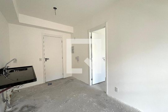 Sala/Cozinha de apartamento à venda com 1 quarto, 28m² em Jardim Prudência, São Paulo