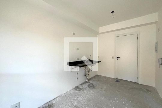 Sala/Cozinha de apartamento à venda com 1 quarto, 28m² em Jardim Prudência, São Paulo