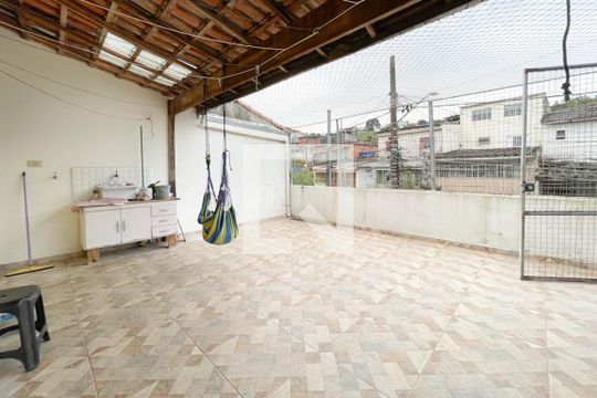 Sacada de casa à venda com 4 quartos, 120m² em Vila Netuno, São Bernardo do Campo