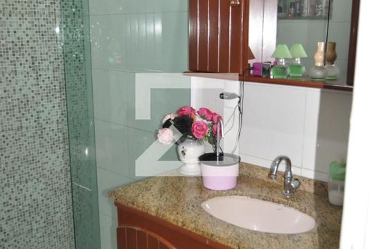Banheiro de casa à venda com 3 quartos, 108m² em Riachuelo, Rio de Janeiro