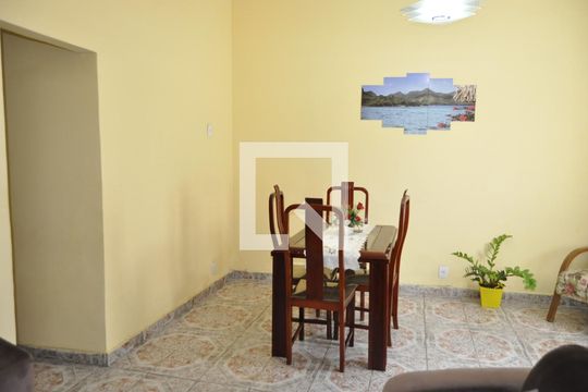 Sala de casa à venda com 3 quartos, 108m² em Riachuelo, Rio de Janeiro