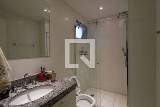 Banheiro da Suíte 2 de apartamento à venda com 3 quartos, 201m² em Vila Gilda, Santo André