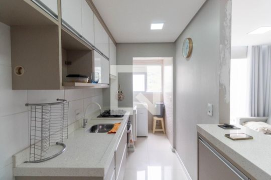 Cozinha de apartamento à venda com 2 quartos, 45m² em Jardim Colonial, São Paulo