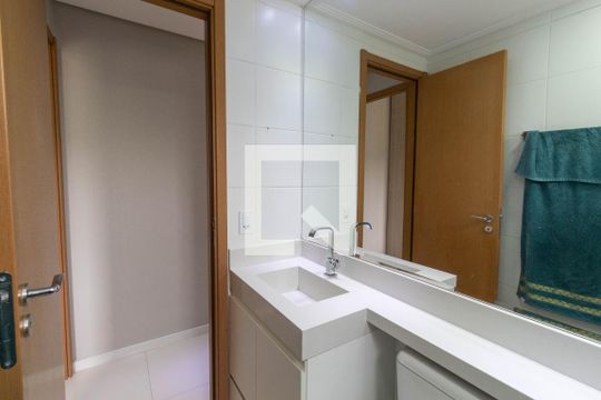 Banheiro de apartamento à venda com 2 quartos, 45m² em Jardim Colonial, São Paulo