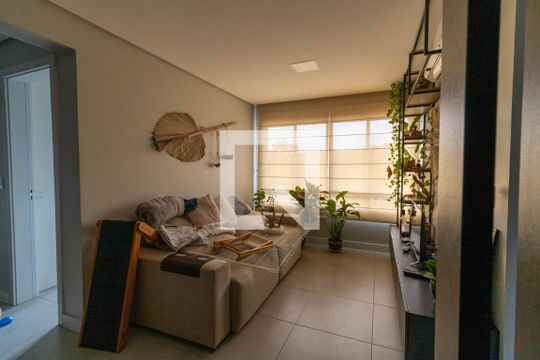 Sala de apartamento à venda com 2 quartos, 56m² em Ipanema, Porto Alegre