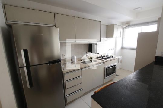 Cozinha de apartamento para alugar com 1 quarto, 42m² em Setor Bueno, Goiânia
