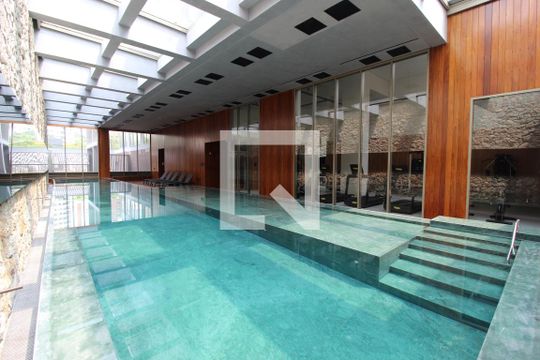 Área Comum - Piscina de apartamento à venda com 4 quartos, 358m² em Vila Nova Conceição, São Paulo
