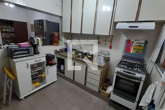 Cozinha de casa à venda com 3 quartos, 150m² em Imirim, São Paulo