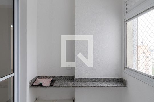 Cozinha e Área de Serviço de apartamento para alugar com 2 quartos, 52m² em Chácara Cruzeiro do Sul, São Paulo