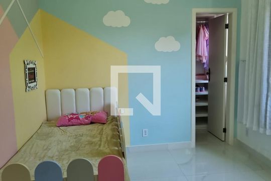 Quarto de casa de condomínio à venda com 6 quartos, 391m² em Jacarepaguá, Rio de Janeiro
