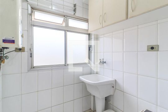 Área de Serviço de apartamento para alugar com 2 quartos, 48m² em Jardim Aeroporto, São Paulo