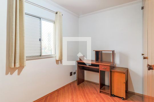 Quarto 1 de apartamento para alugar com 2 quartos, 48m² em Jardim Aeroporto, São Paulo