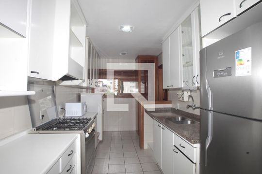 Cozinha de apartamento à venda com 3 quartos, 289m² em Rio Branco, Porto Alegre