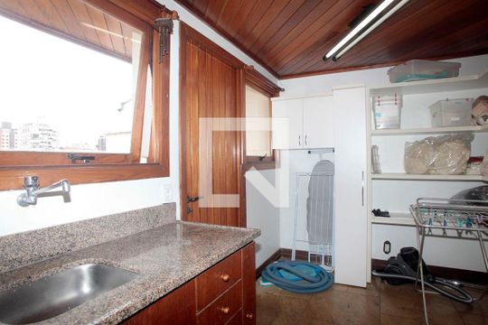 Área de Serviço de apartamento à venda com 3 quartos, 289m² em Rio Branco, Porto Alegre
