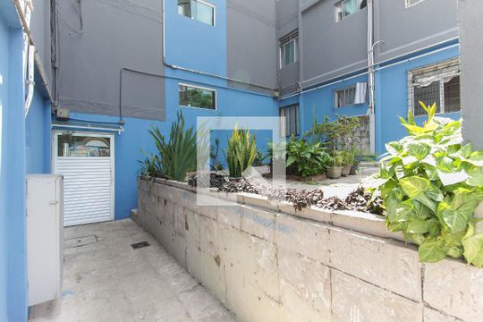 Entrada de apartamento para alugar com 3 quartos, 66m² em Itaquera, São Paulo