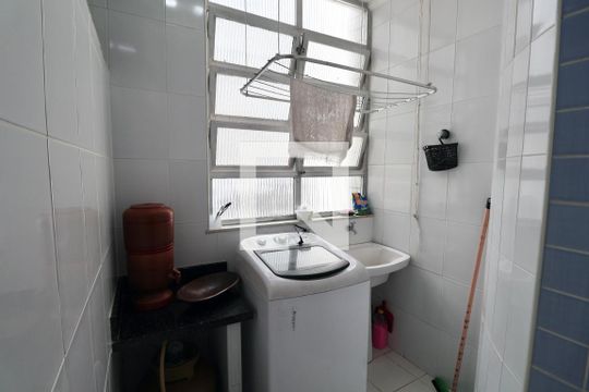 Área de Serviço de apartamento para alugar com 3 quartos, 96m² em Centro, Guarujá