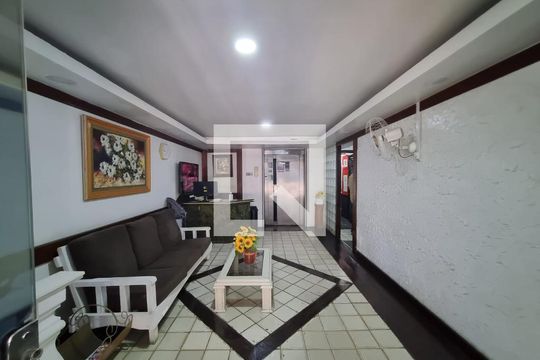 Hall de apartamento para alugar com 2 quartos, 76m² em Maracanã, Rio de Janeiro