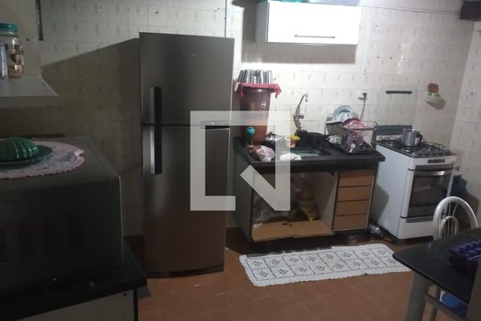 Cozinha casa 3 de casa à venda com 6 quartos, 360m² em Vila California, São Paulo