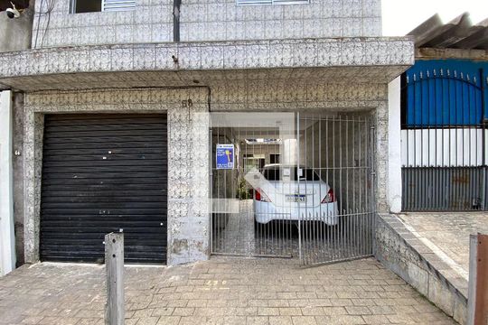 Fachada de casa para alugar com 1 quarto, 49m² em Vila Sílvia, São Paulo