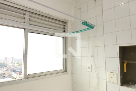 Área de Serviço de apartamento para alugar com 2 quartos, 62m² em Vila Carmosina, São Paulo