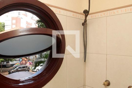 Banheiro Quarto 1 Suíte de apartamento à venda com 3 quartos, 310m² em Petrópolis, Porto Alegre