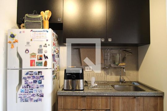Sala/Cozinha de apartamento à venda com 1 quarto, 47m² em Indianópolis, São Paulo