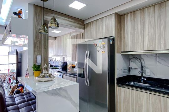 Cozinha de apartamento à venda com 2 quartos, 74m² em Quarta Parada, São Paulo