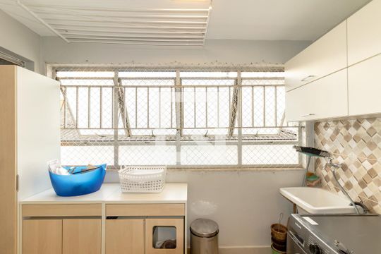 Área de Serviço de apartamento para alugar com 3 quartos, 102m² em Planalto Paulista, São Paulo