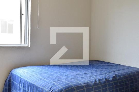 Quarto 1 de apartamento para alugar com 2 quartos, 46m² em Ganchinho, Curitiba