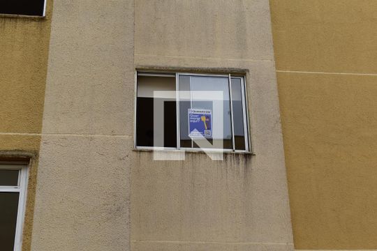 Plaquinha de apartamento para alugar com 2 quartos, 46m² em Ganchinho, Curitiba