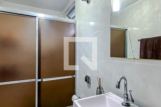 Banheiro da Suíte de casa à venda com 2 quartos, 100m² em Vila Oratorio, São Paulo